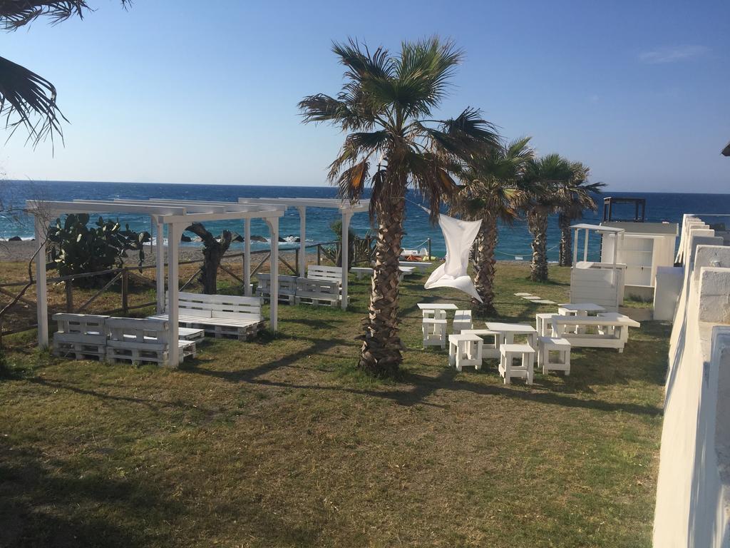 B&B Xenia Пати Екстериор снимка