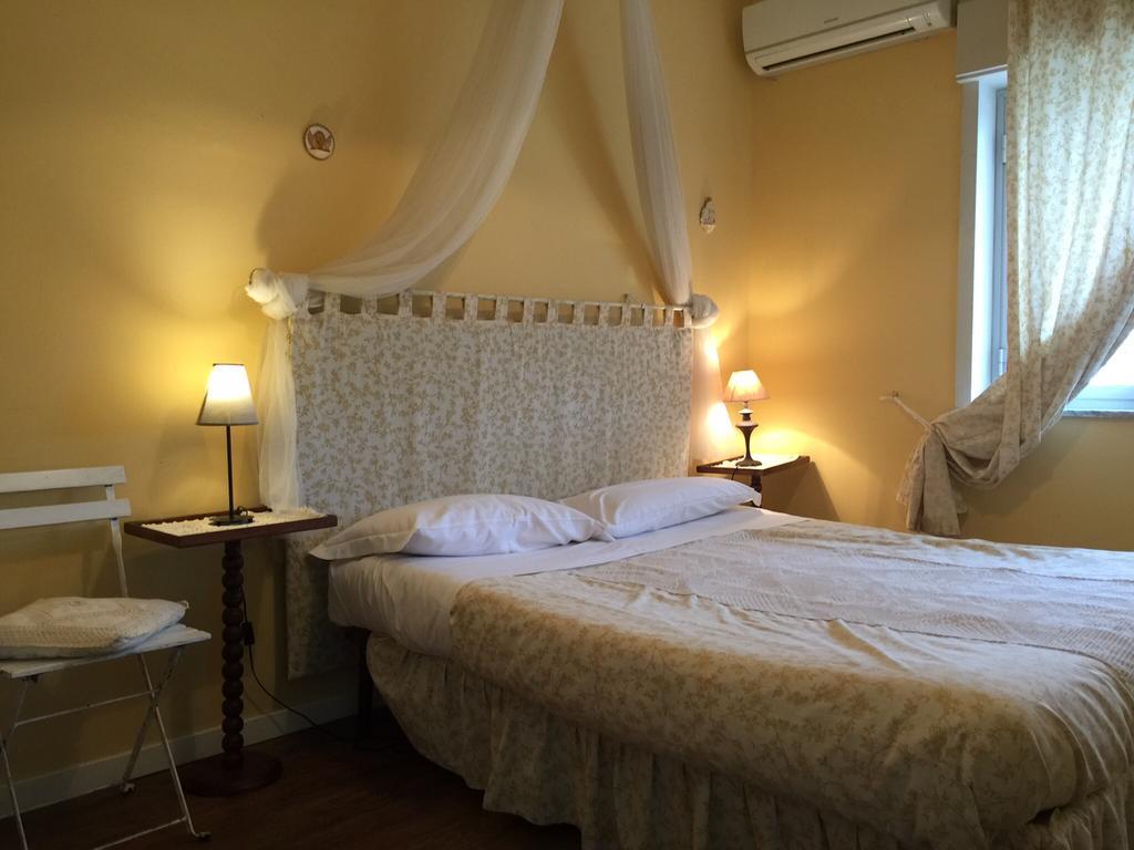 B&B Xenia Пати Екстериор снимка