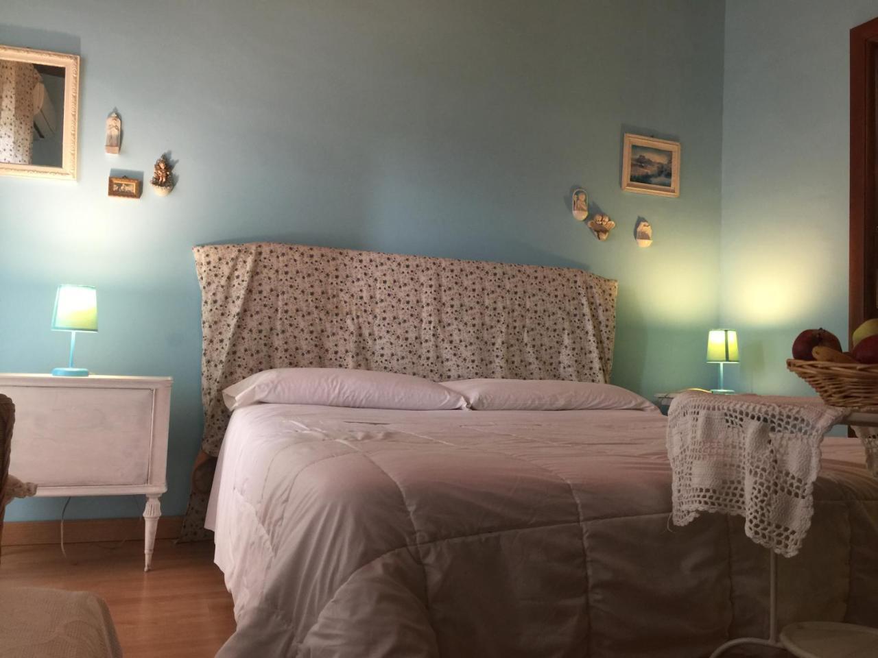 B&B Xenia Пати Екстериор снимка